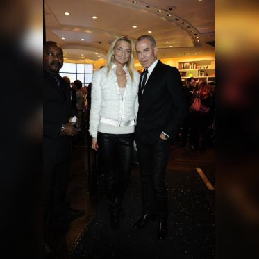 Sarah Marshall
Jean Claude Jitrois
