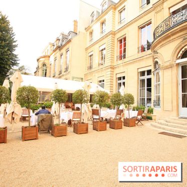 Dîner dans les jardins de la Maison de l'Amérique Latine