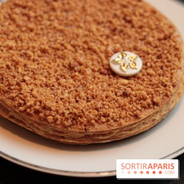 Bûche de Noël toupie du Shangri-La Paris 2017