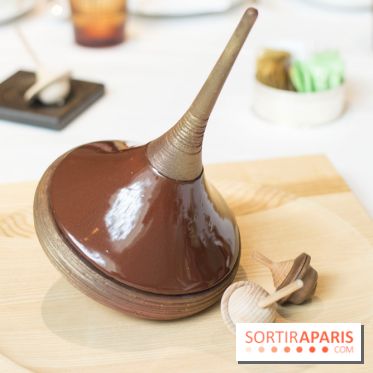 Bûche de Noël toupie du Shangri-La Paris 2017