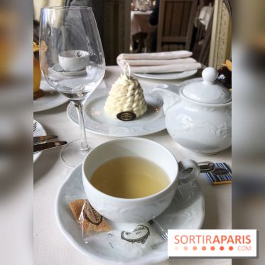 Le restaurant-salon de thé Pouchkine Madeleine