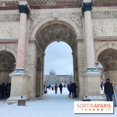 La Neige à Paris - arc de triomphe du Carrousel musée du Louvre