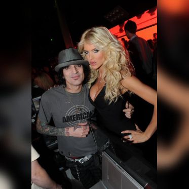 Tommy Lee
Victoria Silvstedt
