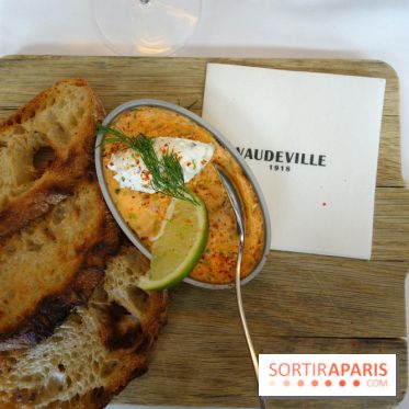 Le Vaudeville à Paris : cuisine traditionnelle et fruits de mer pour la brasserie centenaire