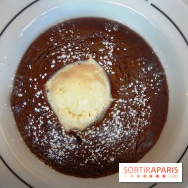 Le Vaudeville à Paris : cuisine traditionnelle et fruits de mer pour la brasserie centenaire