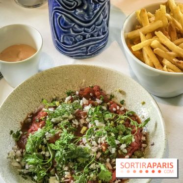 Le River Café, la péniche terrasse-restaurant se renouvelle