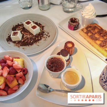 Le River Café, la péniche terrasse-restaurant se renouvelle