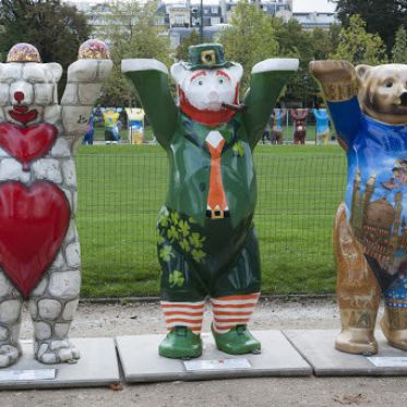 Les oursons géant du Champs de Mars à Paris, Les United Buddy Bears à Paris