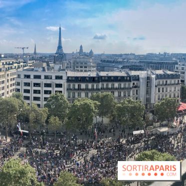 Défilé de l'Equipe de France sur les Champs-Elysées, les photos