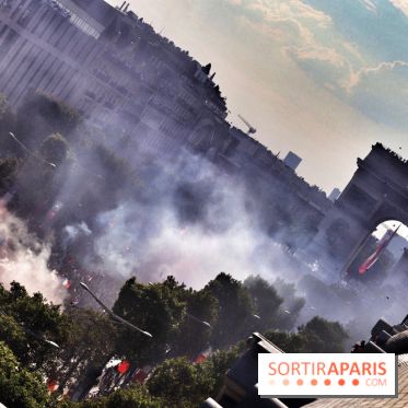 Défilé de l'Equipe de France sur les Champs-Elysées, les photos