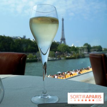 Brunch et croisière offerte sur La Seine avec les Bateaux Mouches
