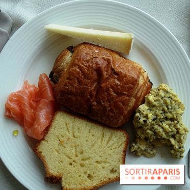 Brunch et croisière offerte sur La Seine avec les Bateaux Mouches