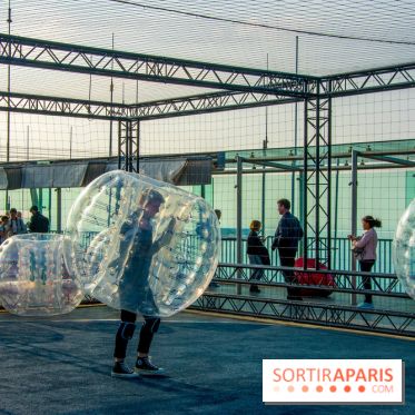 Animation de Bubble Foot sur la Tour Montparnasse