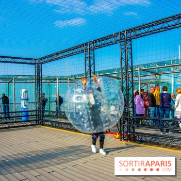 Animation de Bubble Foot sur la Tour Montparnasse