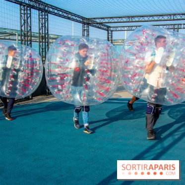 Animation de Bubble Foot sur la Tour Montparnasse