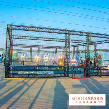 Animation de Bubble Foot sur la Tour Montparnasse