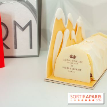 Bûche de Noël 2018 de Royal Monceau x Pierre Hermé