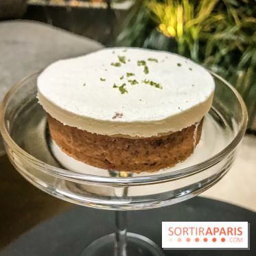 Tea-time Hotel Duo by Kevin Lacote