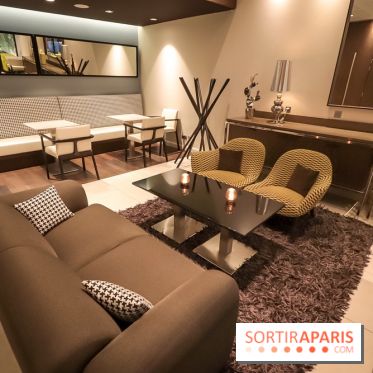 Tea-time Hotel Duo by Kevin Lacote