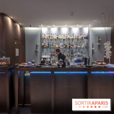 Tea-time Hotel Duo by Kevin Lacote