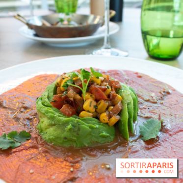 La City : : carpaccio de bœuf et avocat salsa
