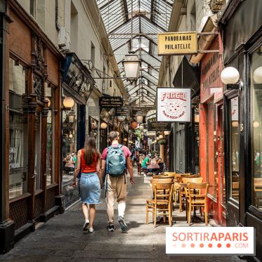 visuel Paris visuel  -  amoureux - saint Valentin - Passage couvert