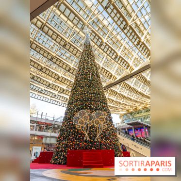 visuel Paris visuel  -  sapin - forum des halles- Noël