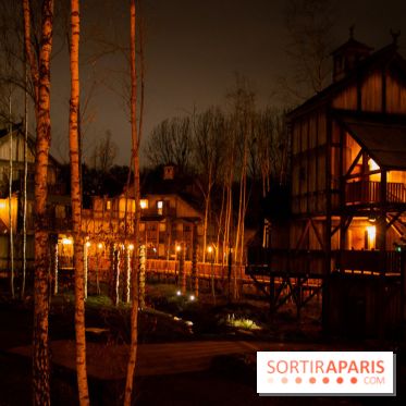 Cité Suspendue : extérieur de nuit