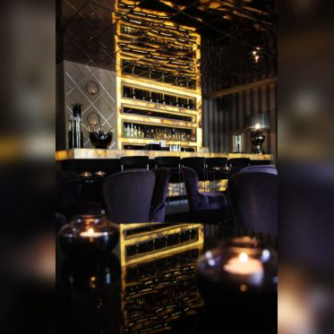 L'Arc à Paris - Le restaurant bar Club