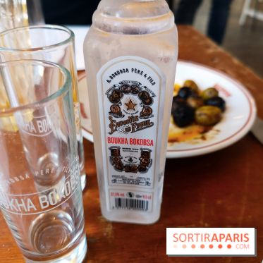 Mabrouk - La fameuse boukha Bokobza, l'amie des olives !