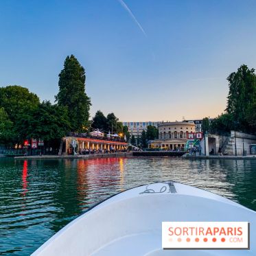 Le bateau électrique sans permis à Paris