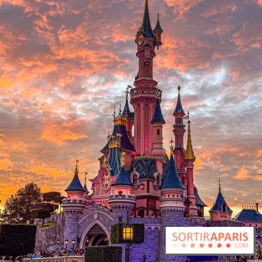 Visuels Disneyland Paris - château coucher de soleil
