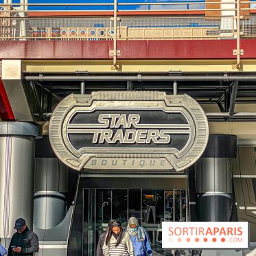 Visuels Disneyland Paris Star Traders