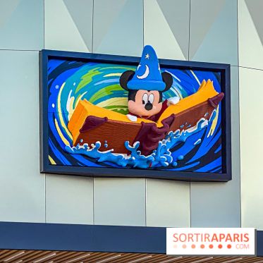 Visuels Disney Village - LEGO Store