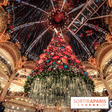 Vitrines et sapin de Noël au Galeries Lafayettes 2019 avec Virginie Efira - photos 