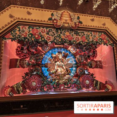 Vitrines et sapin de Noël au Galeries Lafayettes 2019 avec Virginie Efira - photos 