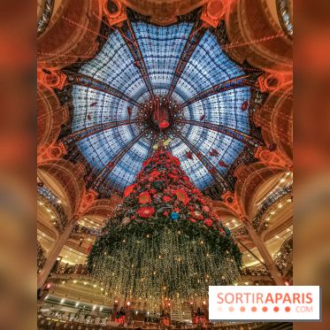 Vitrines et sapin de Noël au Galeries Lafayettes 2019 avec Virginie Efira - photos 