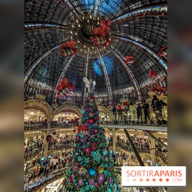 Vitrines et sapin de Noël au Galeries Lafayettes 2019 avec Virginie Efira - photos 
