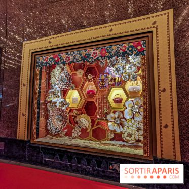 Vitrines et sapin de Noël au Galeries Lafayettes 2019 avec Virginie Efira - photos 