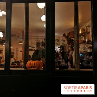 Restaurant Mieux - L'équipe s'active derrière le bar