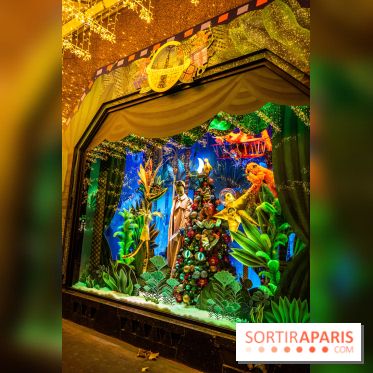 Photos : Les vitrines et sapin de Noël de Noël des Galeries Lafayette 2020