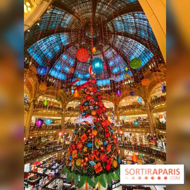 Photos : Les vitrines et sapin de Noël de Noël des Galeries Lafayette 2020