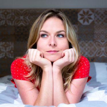 Constance, une humoriste libre et indépendante