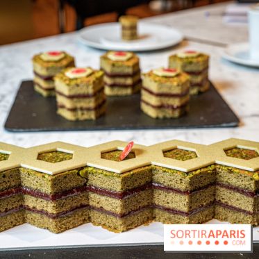 Dalloyau dévoile un menu et un cake CBD en collab avec Divie Paris