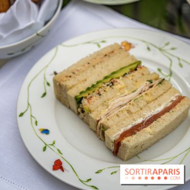 Le Tea time du Bristol par Pascal Hainigue