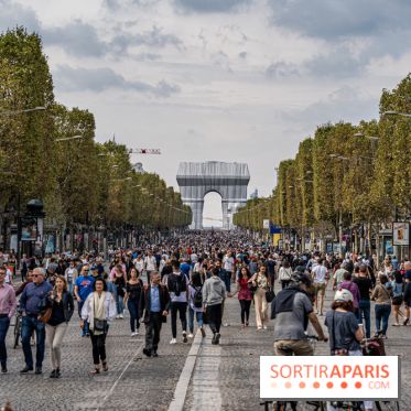 Champs Elysées piéton et Arc de Triomphe empaqueté