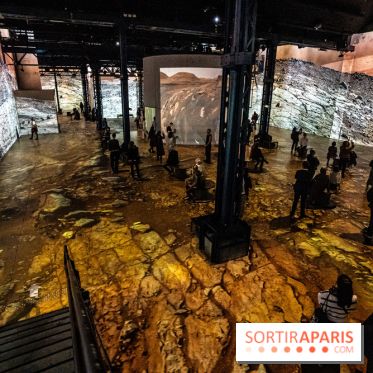 Photos : Destination Cosmos à l'Atelier des Lumières