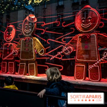 Photos : les vitrines et décorations de Noël du Bon Marché 2021