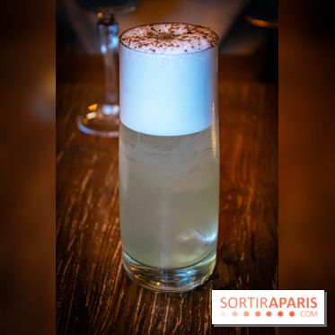 Lovebird : cocktails astrologiques et cuisine de saison à Paris