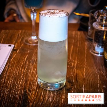 Lovebird : cocktails astrologiques et cuisine de saison à Paris